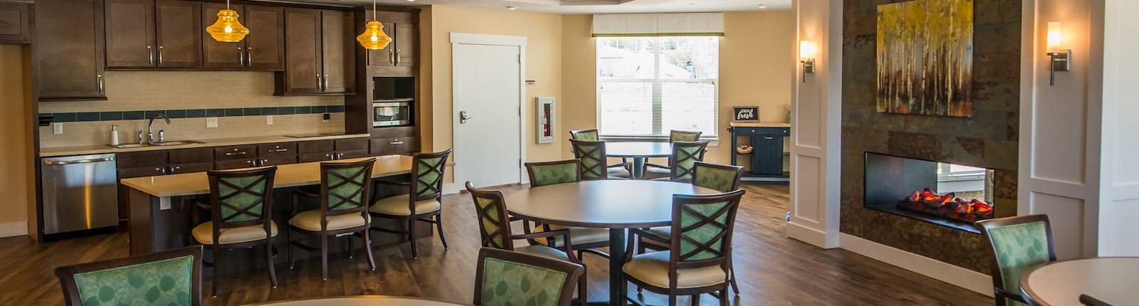 senior living common area included in assisted living prices