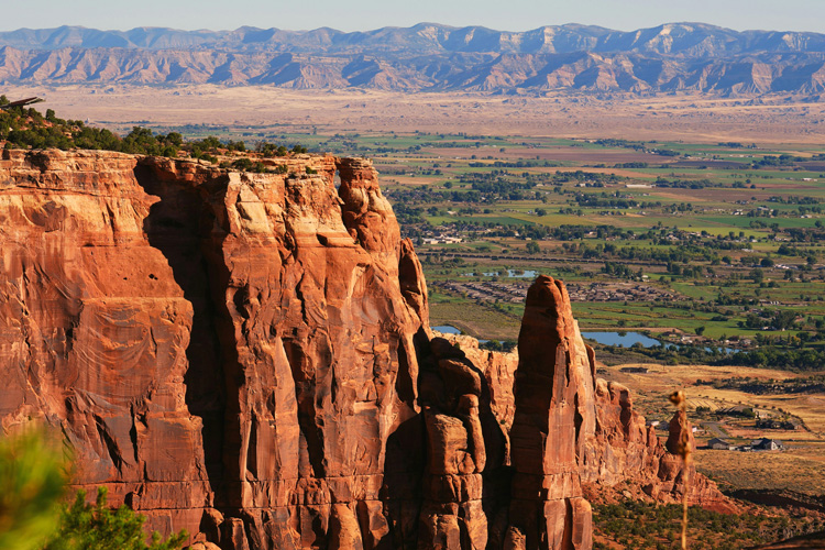 cappella grand junction landscape with sandstone
